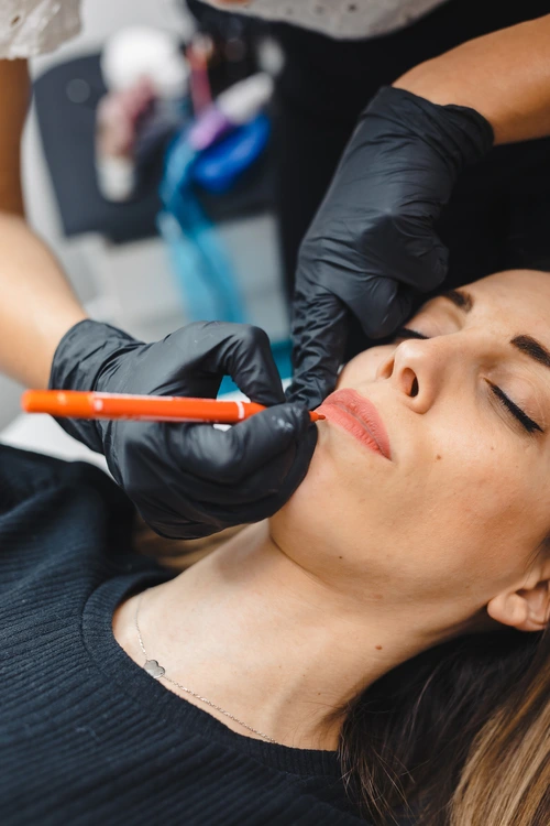 trajna sminka usta_1